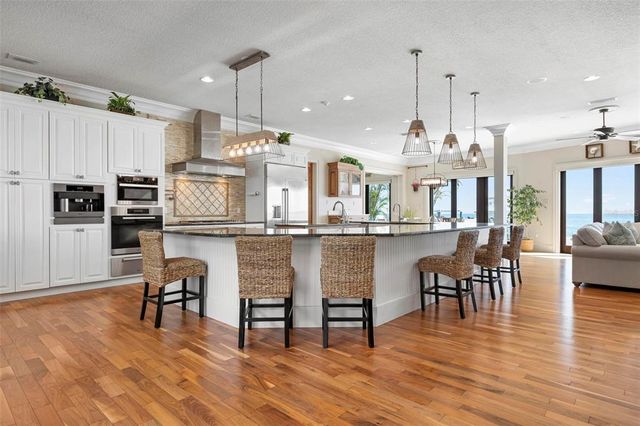 606 CRESTWOOD LANE, Holmes Beach, FL 34217