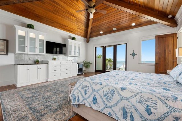 606 CRESTWOOD LANE, Holmes Beach, FL 34217