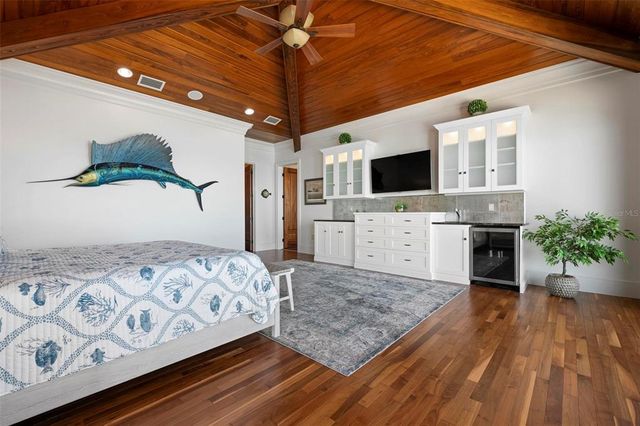 606 CRESTWOOD LANE, Holmes Beach, FL 34217