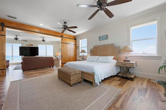 606 CRESTWOOD LANE, Holmes Beach, FL 34217