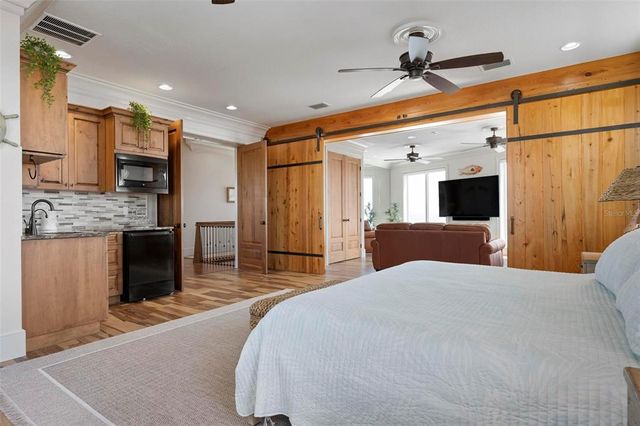 606 CRESTWOOD LANE, Holmes Beach, FL 34217