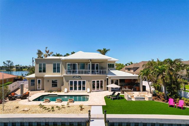 606 CRESTWOOD LANE, Holmes Beach, FL 34217