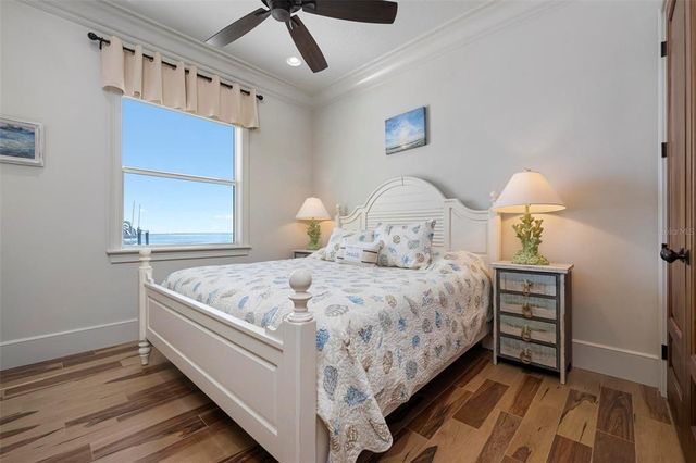 606 CRESTWOOD LANE, Holmes Beach, FL 34217