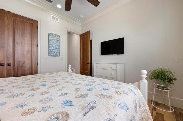 606 CRESTWOOD LANE, Holmes Beach, FL 34217