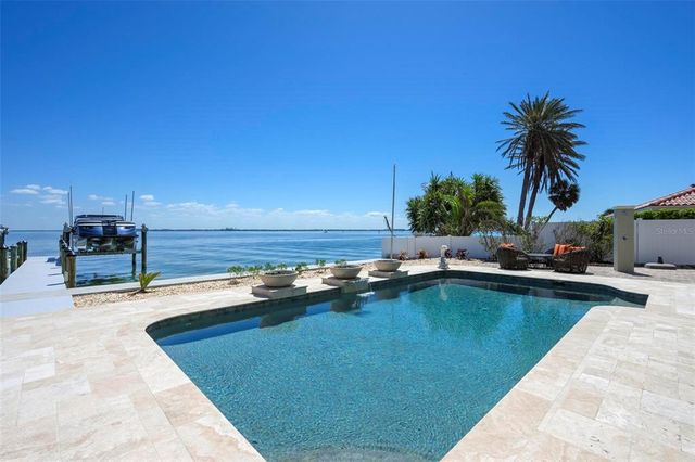 606 CRESTWOOD LANE, Holmes Beach, FL 34217