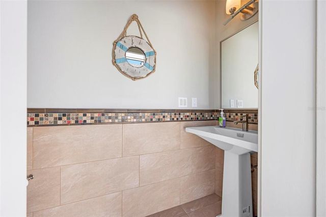 606 CRESTWOOD LANE, Holmes Beach, FL 34217