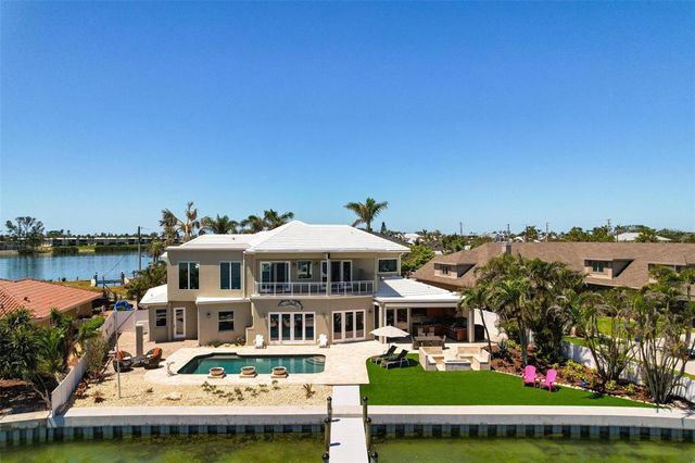 606 CRESTWOOD LANE, Holmes Beach, FL 34217