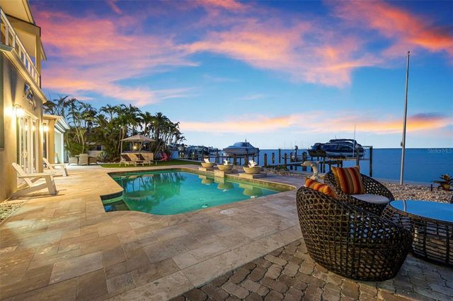 606 CRESTWOOD LANE, Holmes Beach, FL 34217