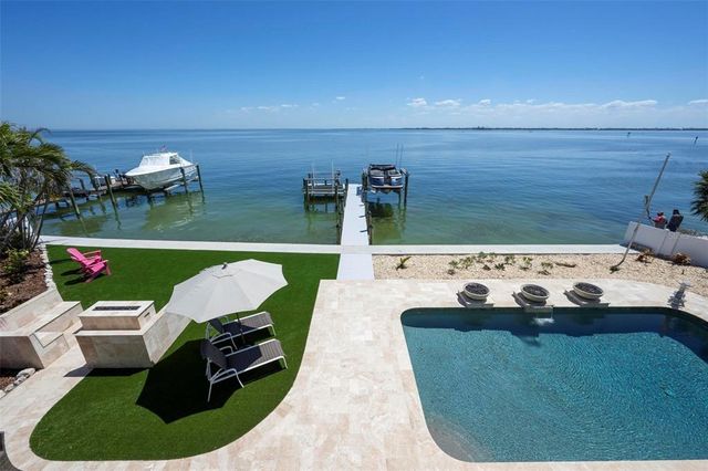 606 CRESTWOOD LANE, Holmes Beach, FL 34217