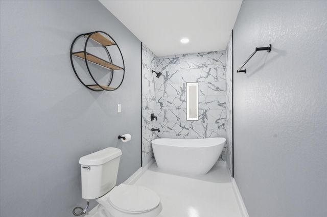 4418 Rosemont Street, Houston, TX 77051