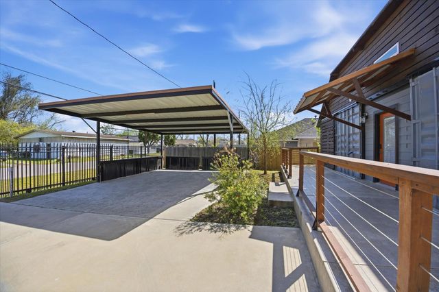 4418 Rosemont Street, Houston, TX 77051