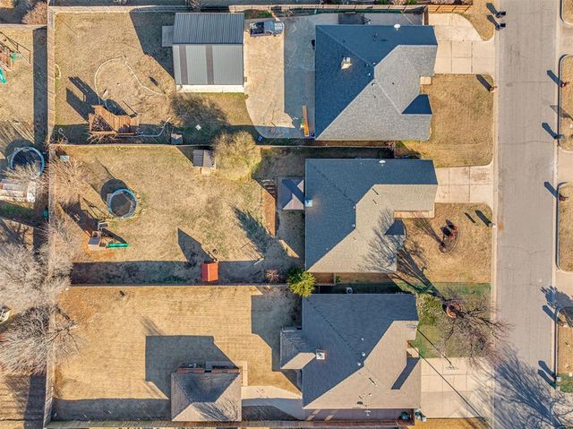 921 Westbury Terrace, Yukon, OK 73099