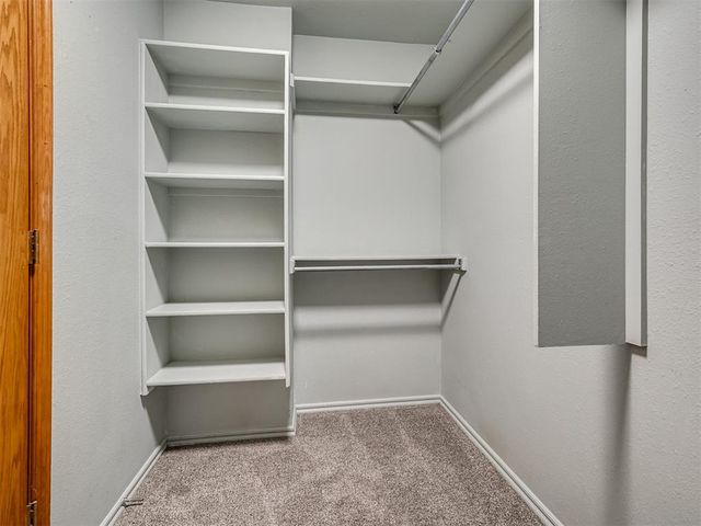 921 Westbury Terrace, Yukon, OK 73099