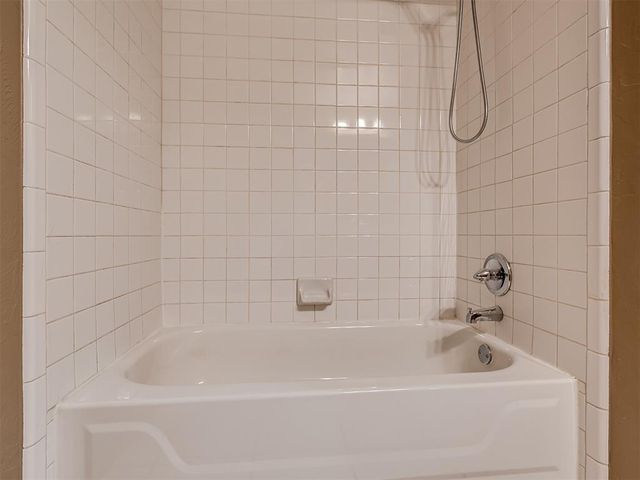 921 Westbury Terrace, Yukon, OK 73099