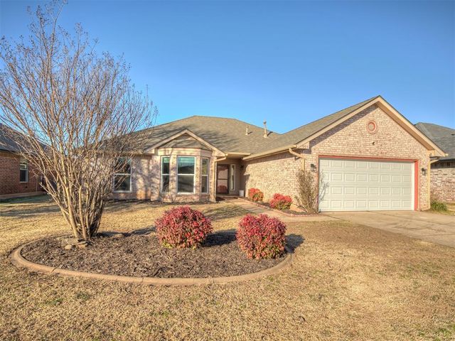 921 Westbury Terrace, Yukon, OK 73099