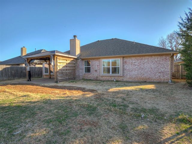 921 Westbury Terrace, Yukon, OK 73099