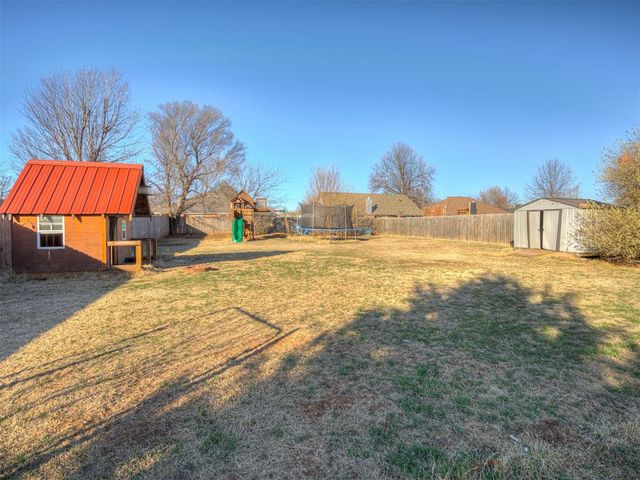 921 Westbury Terrace, Yukon, OK 73099