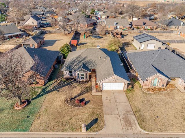 921 Westbury Terrace, Yukon, OK 73099