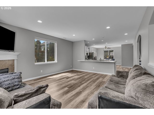 1164 35th Ave, Forest Grove, OR 97116