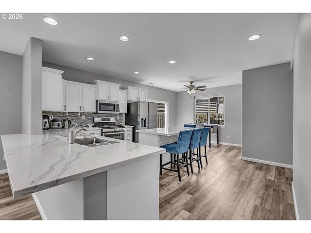 1164 35th Ave, Forest Grove, OR 97116