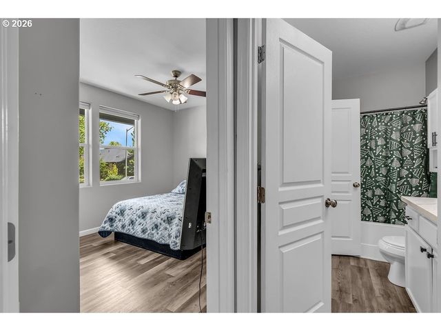 1164 35th Ave, Forest Grove, OR 97116