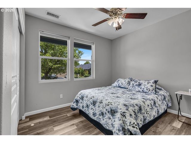 1164 35th Ave, Forest Grove, OR 97116