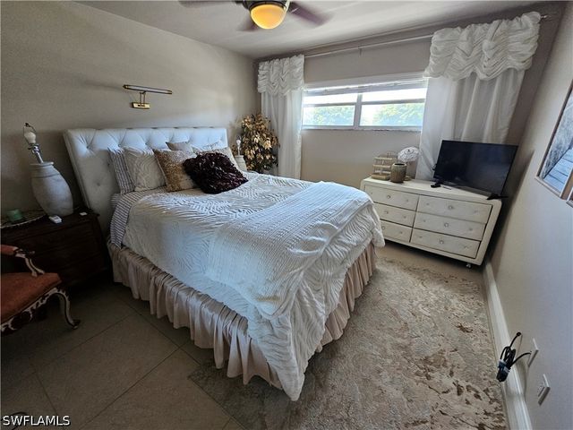 1100 8th AVE S 211B, Naples, FL 34102