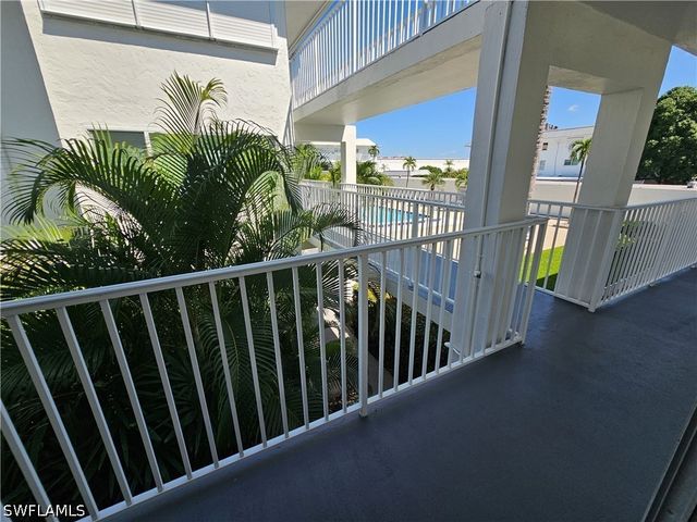 1100 8th AVE S 211B, Naples, FL 34102