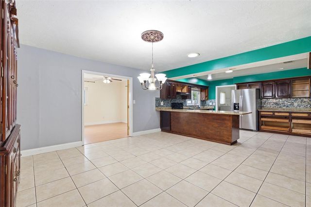 1606 LARK LANE, Brandon, FL 33510
