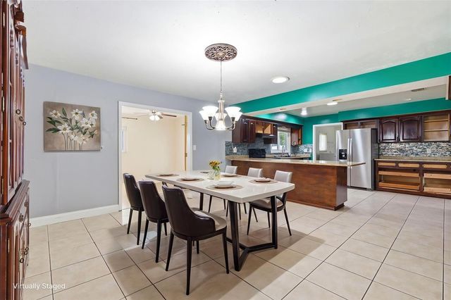 1606 LARK LANE, Brandon, FL 33510