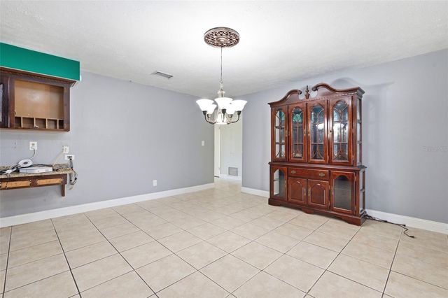 1606 LARK LANE, Brandon, FL 33510
