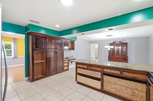 1606 LARK LANE, Brandon, FL 33510