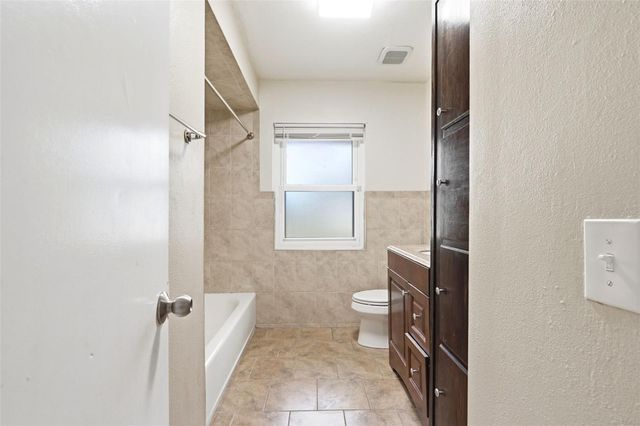 1606 LARK LANE, Brandon, FL 33510