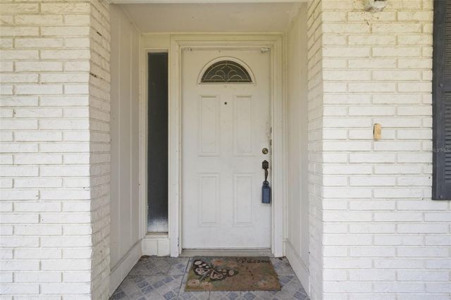 1606 LARK LANE, Brandon, FL 33510