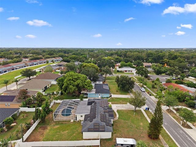 1606 LARK LANE, Brandon, FL 33510