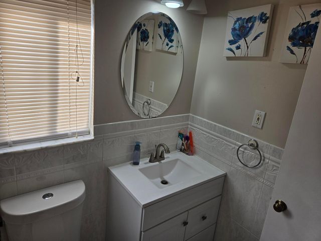 2835 Sand Pines, Lake Worth, FL 33462