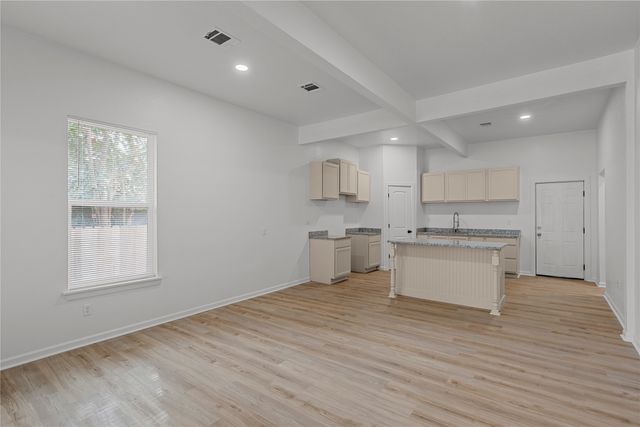 1126 N 13th Street, Waco, TX 76707