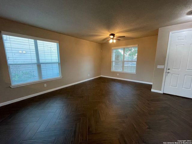 9614 COPPER EST, Converse, TX 78109