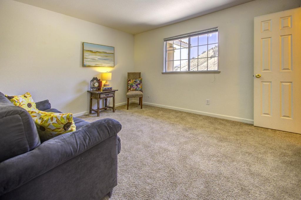 Image 28 of property listing at 27557 Paradise Valley Lane, Clovis, CA 93619