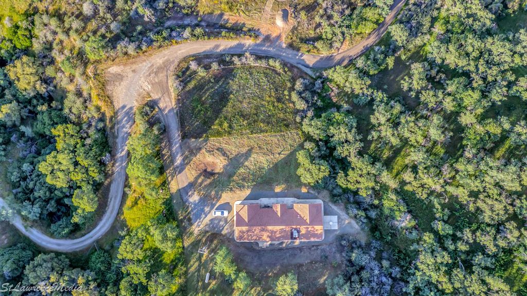 Image 56 of property listing at 27557 Paradise Valley Lane, Clovis, CA 93619