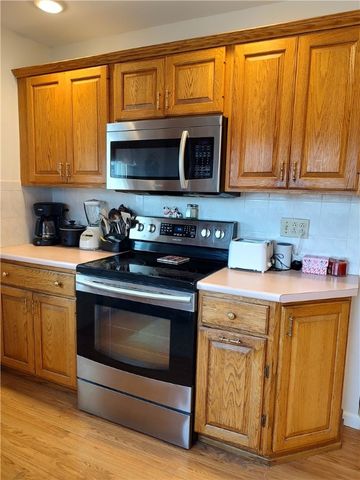 8 Maple Street, Seneca Falls, NY 13148