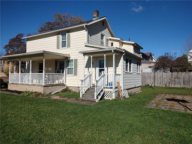 8 Maple Street, Seneca Falls, NY 13148