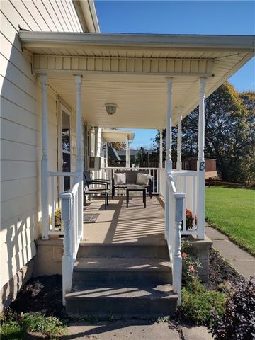 8 Maple Street, Seneca Falls, NY 13148