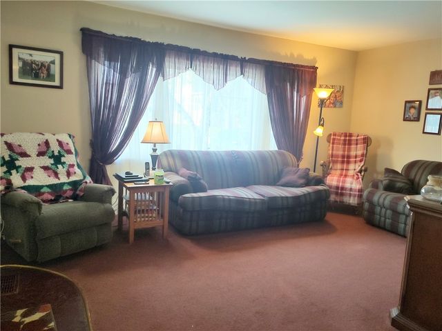 8 Maple Street, Seneca Falls, NY 13148