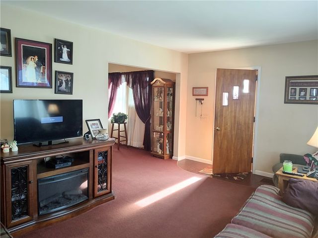 8 Maple Street, Seneca Falls, NY 13148