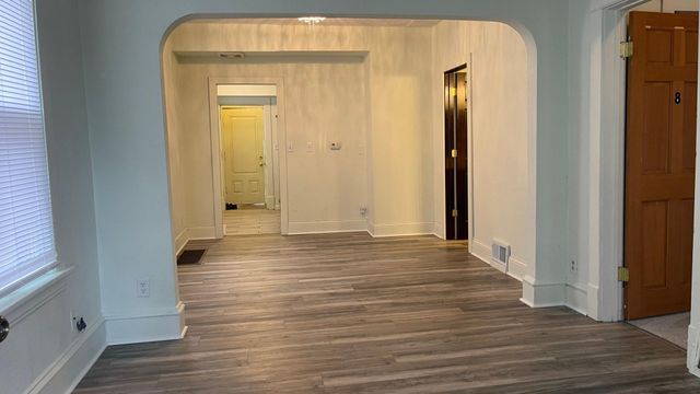 904 Jessamine Avenue E, Saint Paul, MN 55106