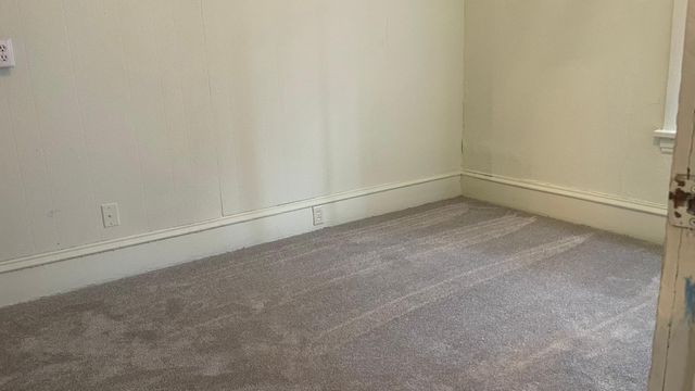 904 Jessamine Avenue E, Saint Paul, MN 55106