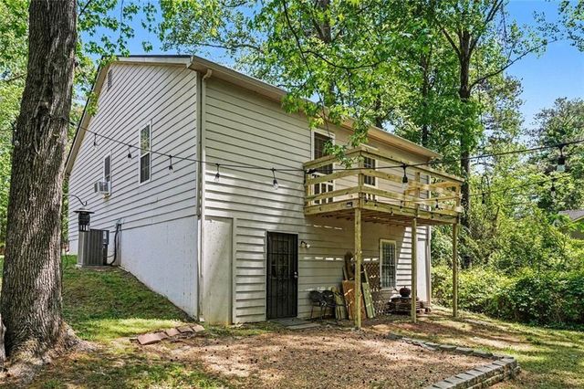 8087 Flamingo, Jonesboro, GA 30238