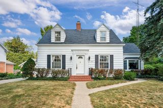 227 N Sunnybank Road, St. Joseph, MI 49085