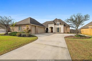 13417 Williamsburg Dr, Walker, LA 70785